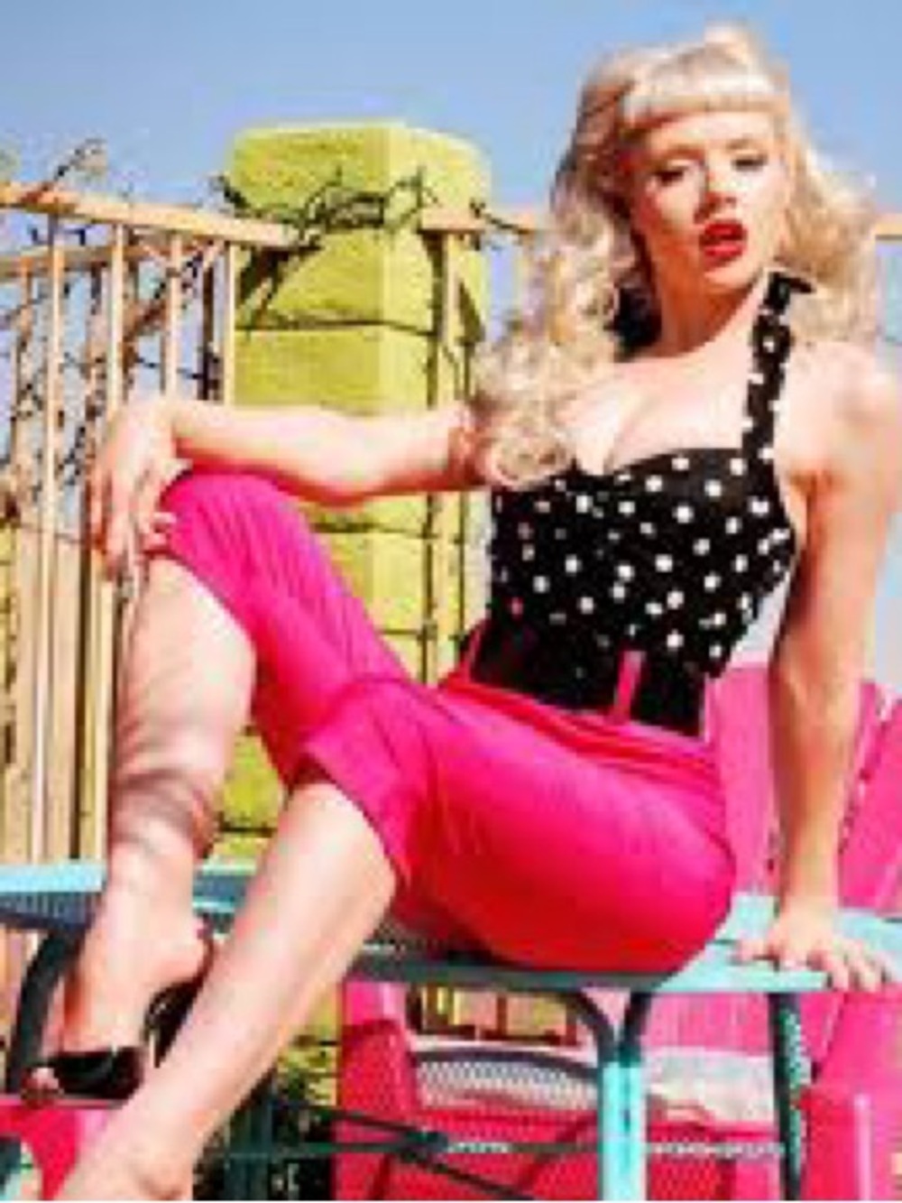 Deadly Dames cropped cigarette vintage style Pants in RARE Hot Pink